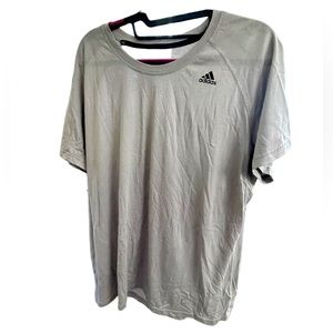 Men’s Adidas 2XL tee